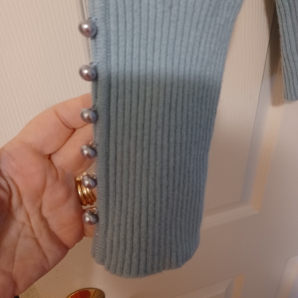Mainbocker Womens Size XL Light Blue Cashmere Turtleneck with pearl button - Picture 2 of 8